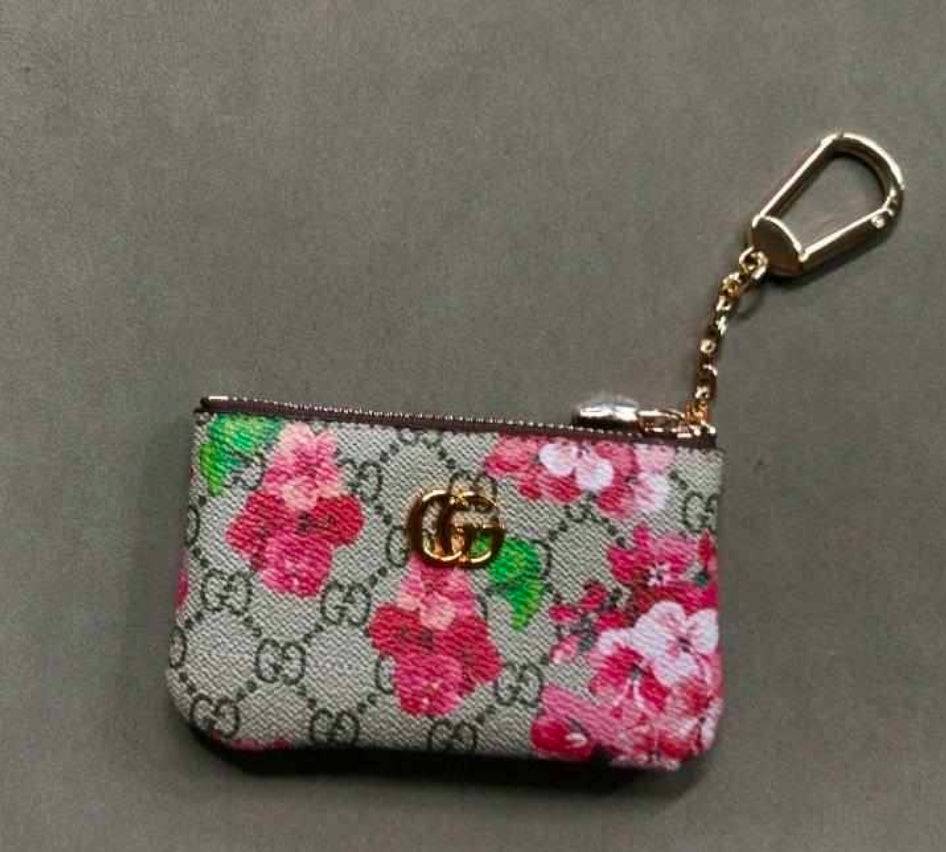Gucci iconic GG Blooms keychain wallet