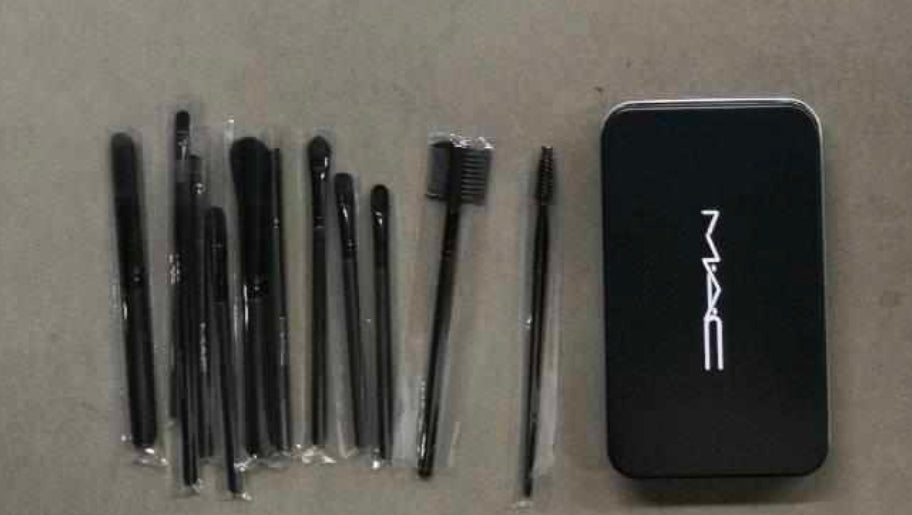 12pc Mac travel brush set