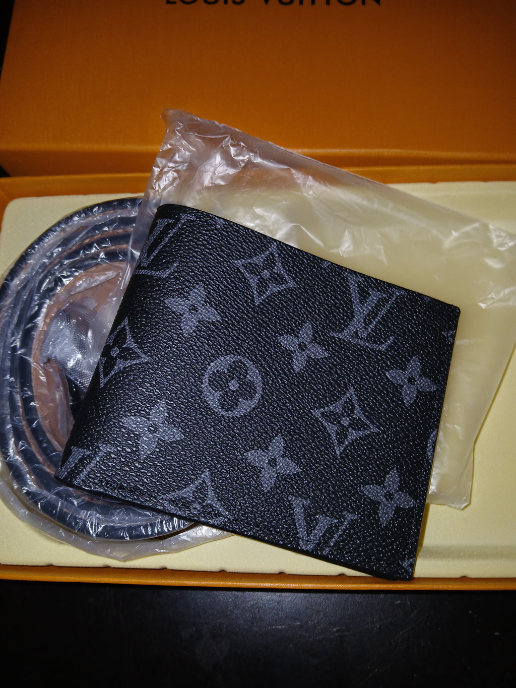 Louis Vuitton belt &wallet gift set