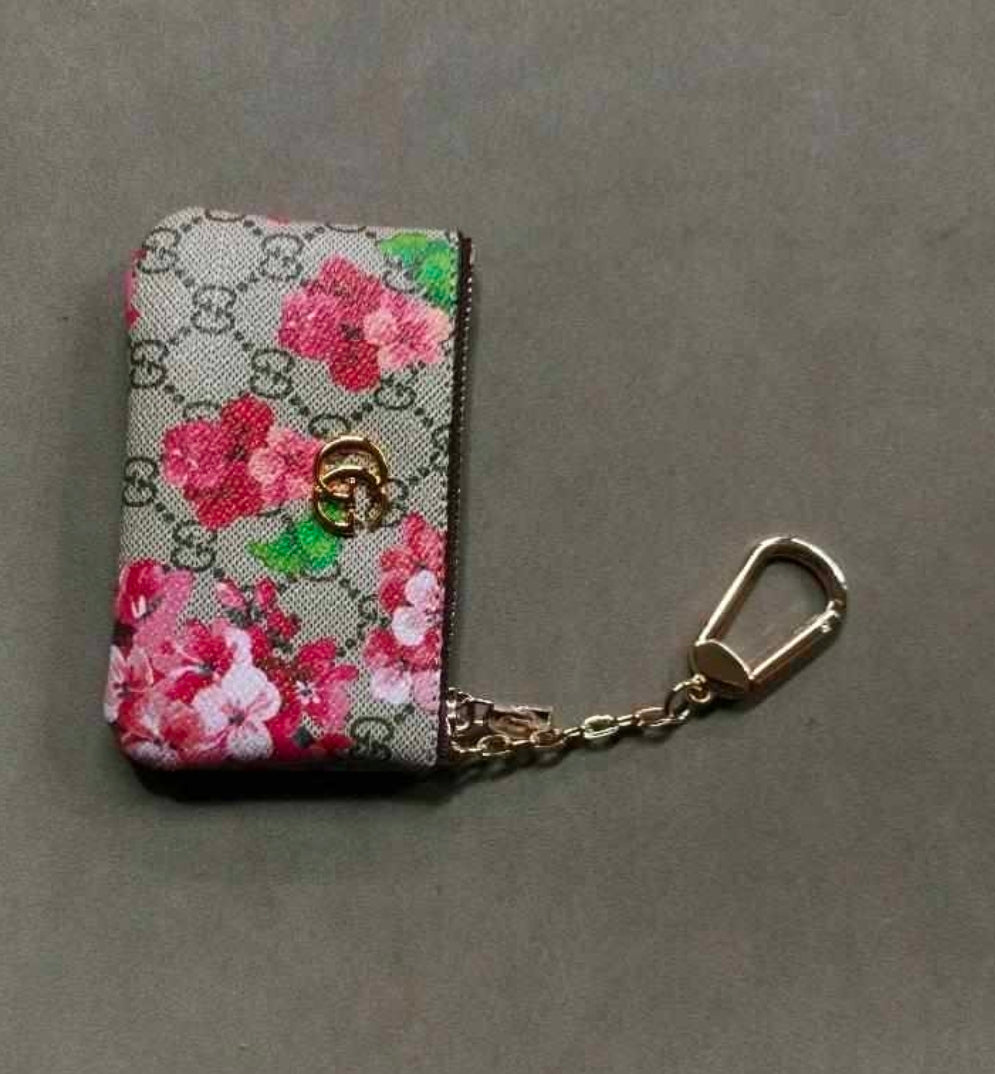 Gucci iconic GG Blooms keychain wallet
