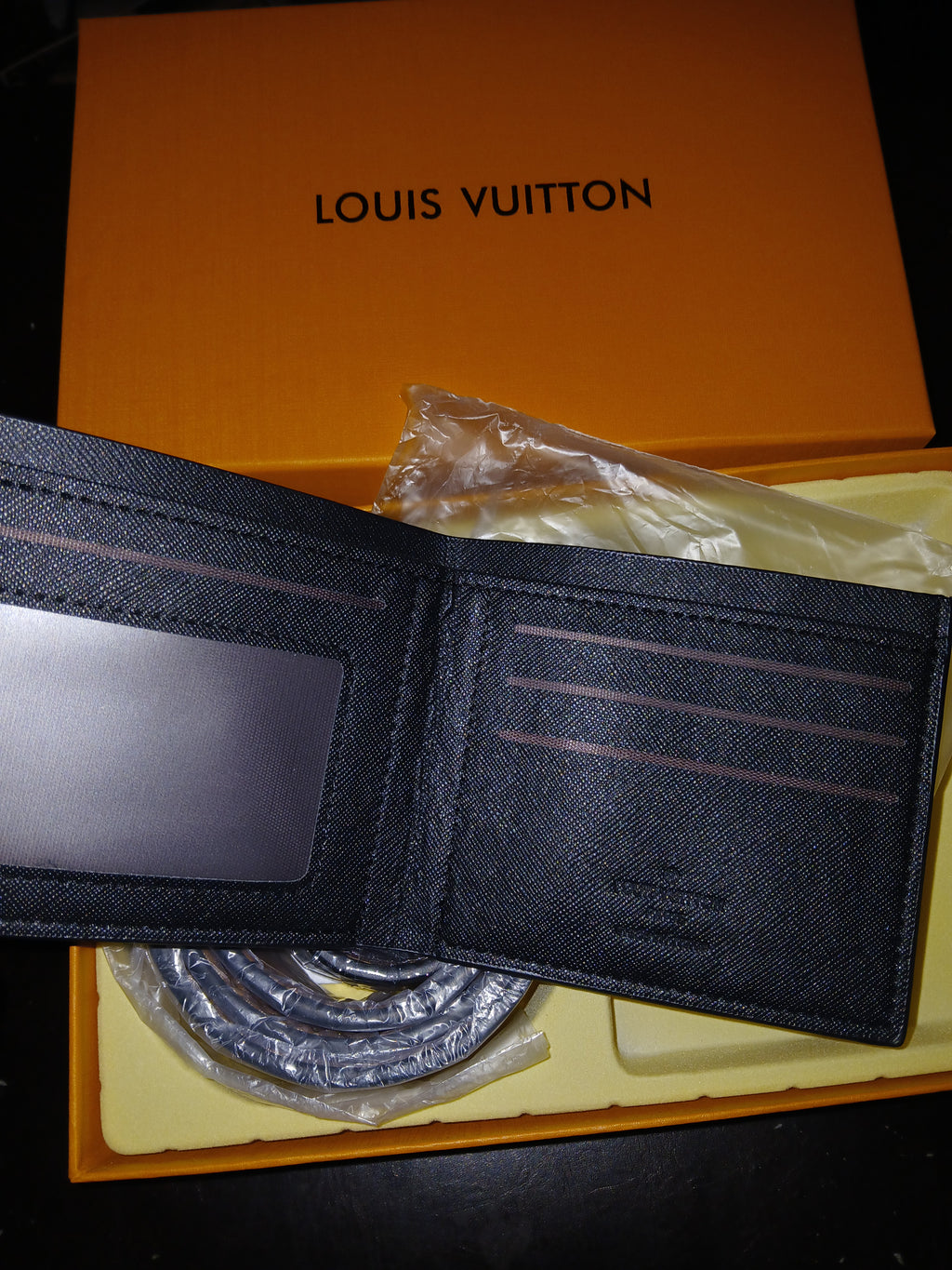 Louis Vuitton belt &wallet gift set