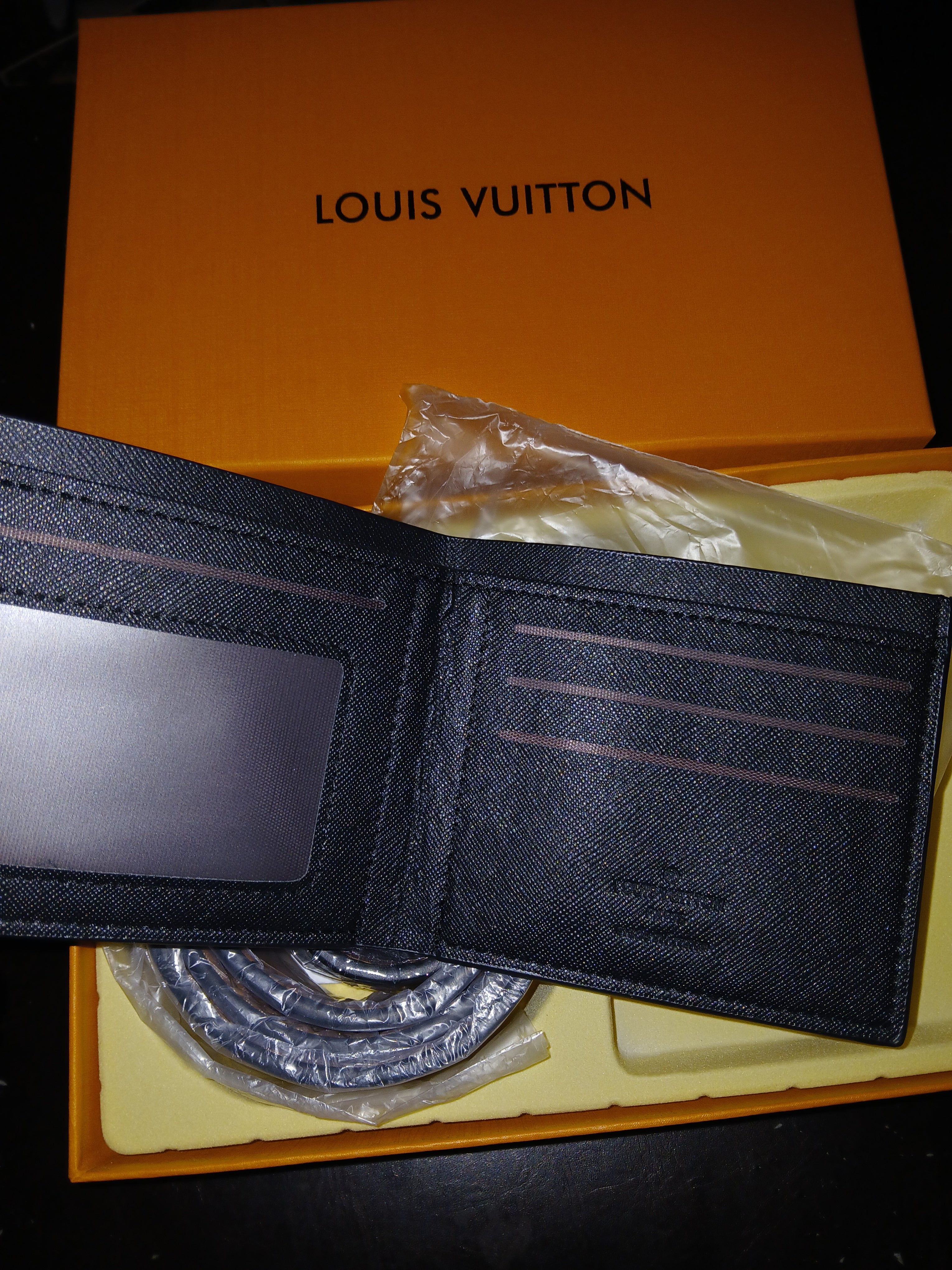 Louis Vuitton belt &wallet gift set