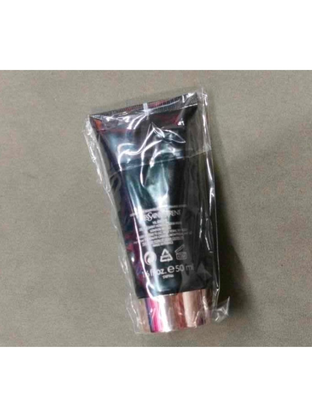 50ml Yves Saint Laurent Black Opium Shimmering Moisturizer