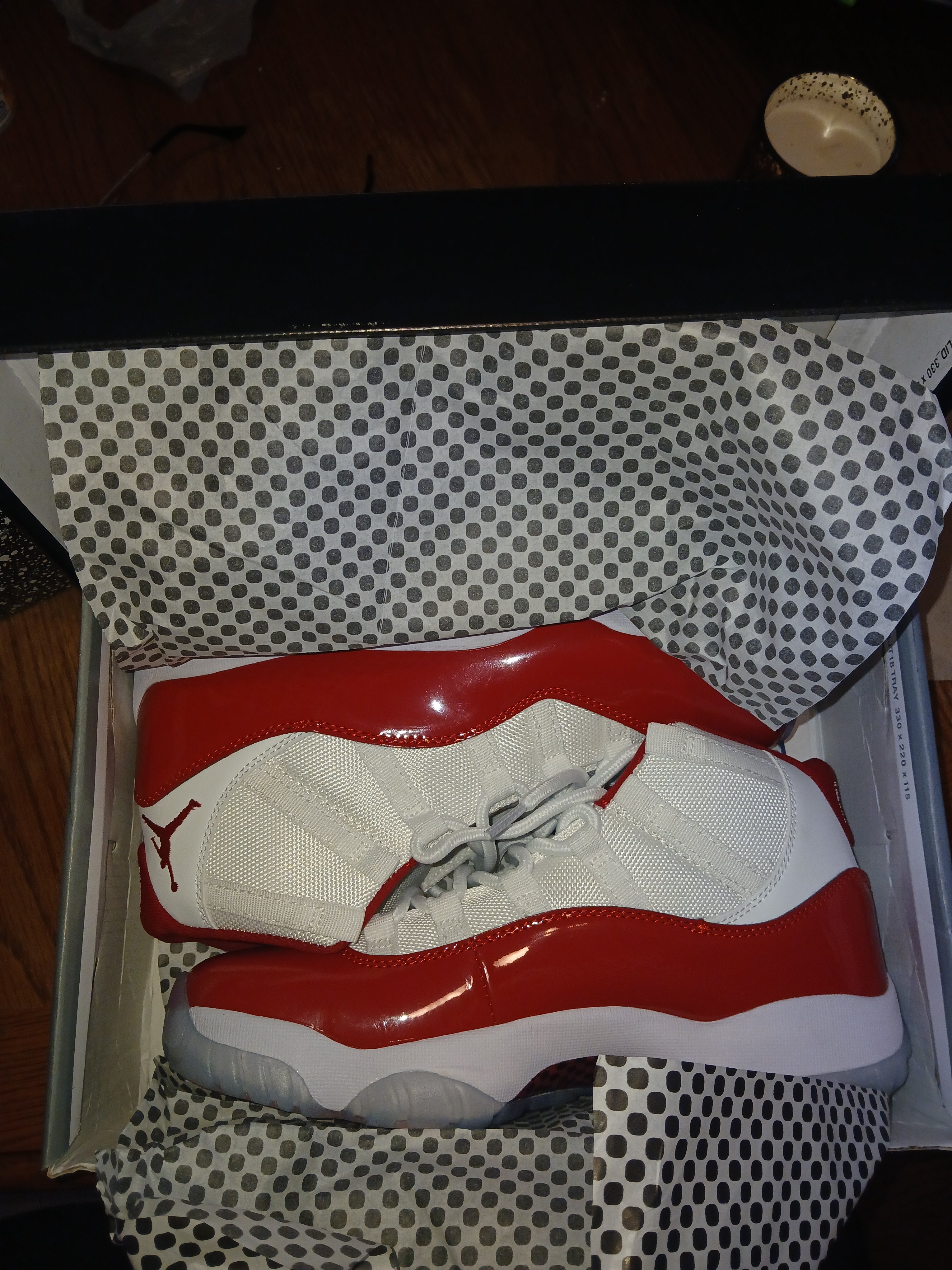 Jordan Retro 11 Cherry red mid size 10 mens