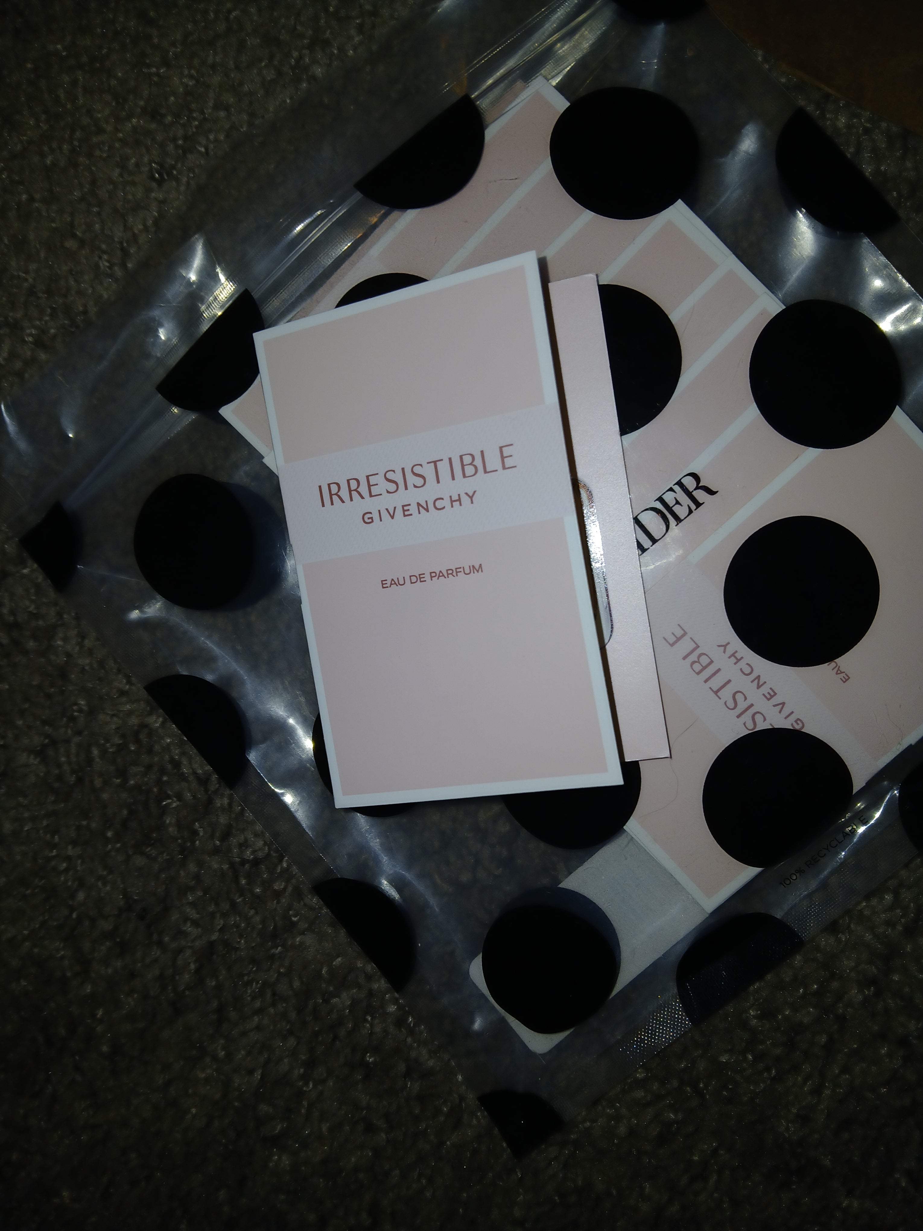 10pc Givenchy Irresistible sample fragrance vials