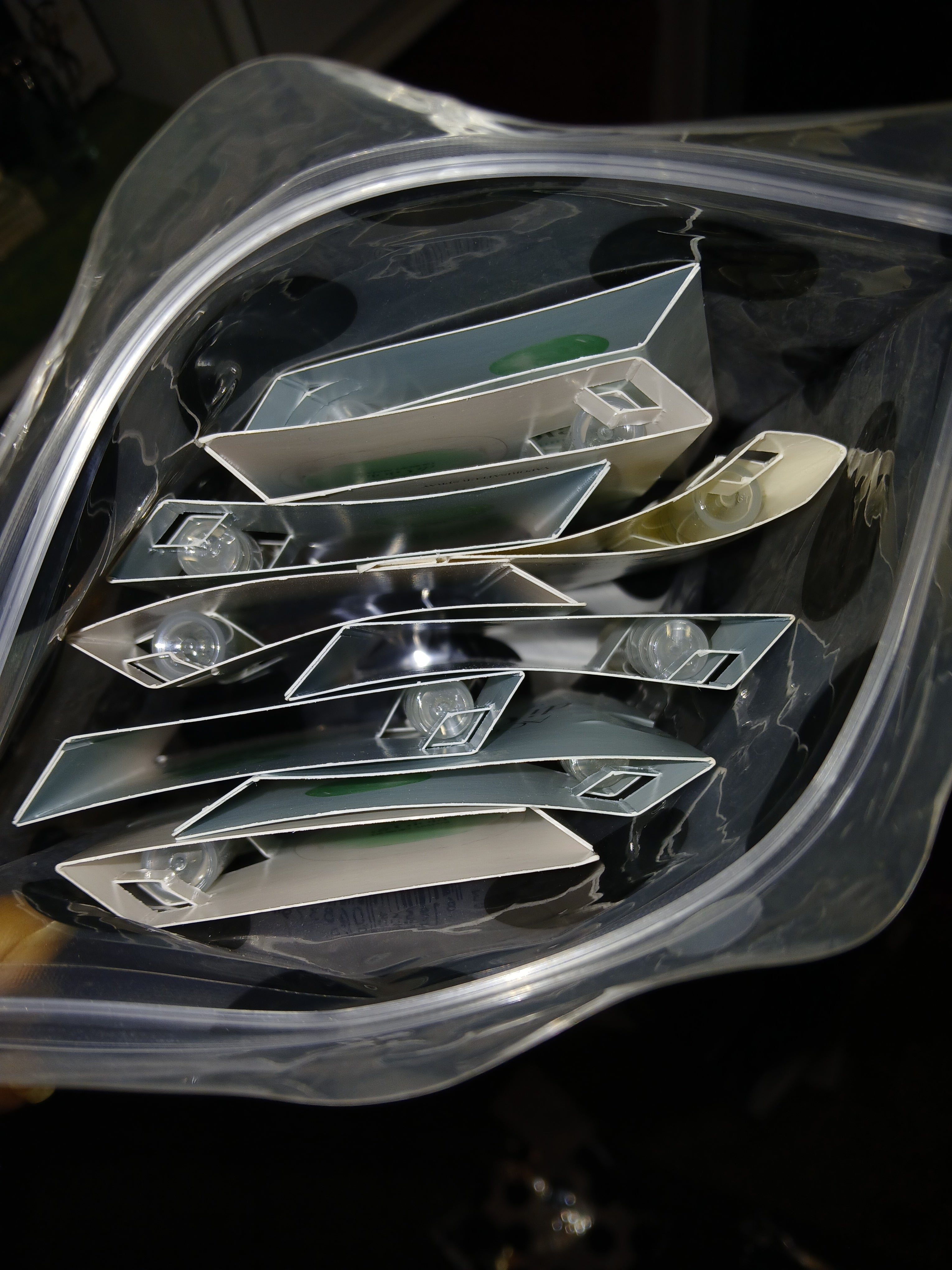 Acqua di Gioia 10pc fragrance sample vials